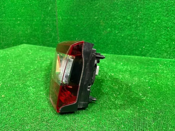 Höger baklykta Renault Megane IV Kombi 265500266R image 4