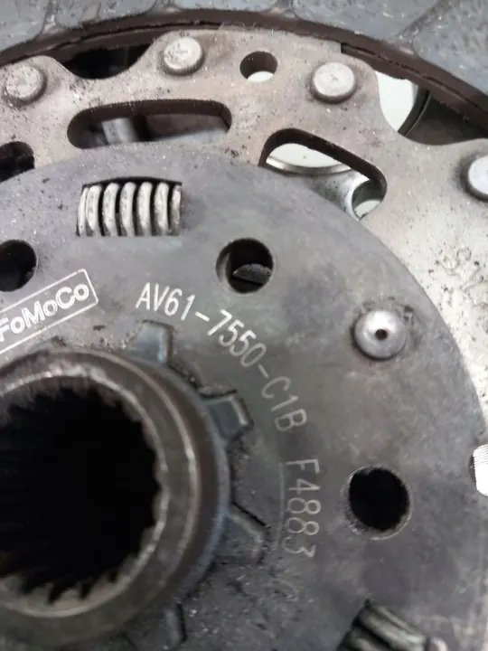 Kaksoismassavauhtipyörä Volvo V60 D2 AV616477CE image 10