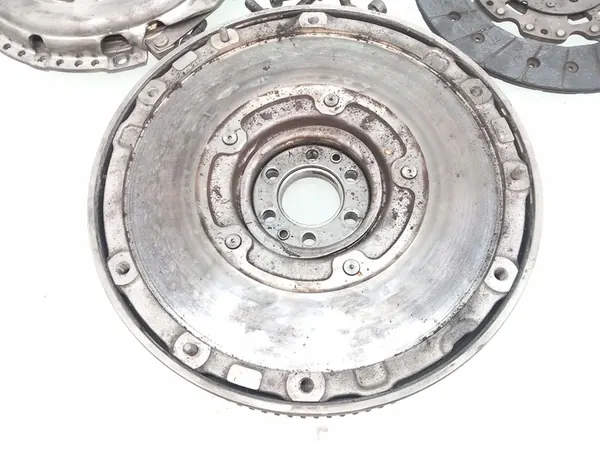 Kaksoismassavauhtipyörä Volvo V60 D2 AV616477CE image 4