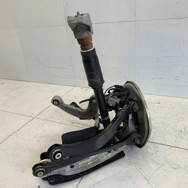 Mozzo di sterzo posteriore destro Audi A5 2.0 TDI image 6