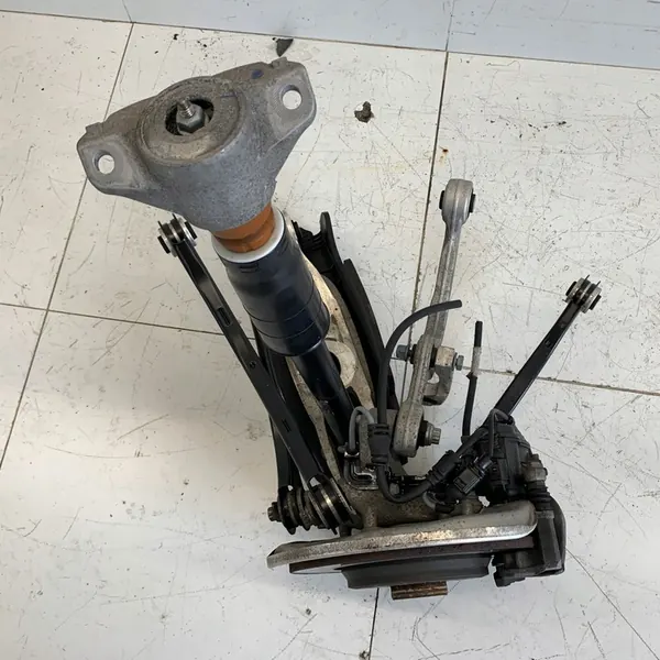 Mozzo di sterzo posteriore destro Audi A5 2.0 TDI image 9