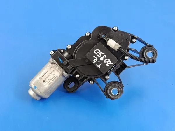 SKODA FABIA II LIFT Kombi Heckwischermotor 5J9955711A 4PIN image 2