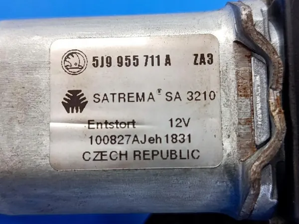 SKODA FABIA II LIFT Kombi Heckwischermotor 5J9955711A 4PIN image 4