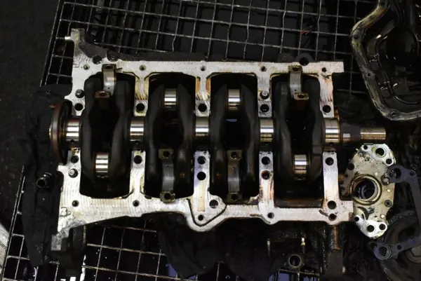 Bloc Moteur Inférieur Toyota E1Z-T72 Avensis 1.8 image 7