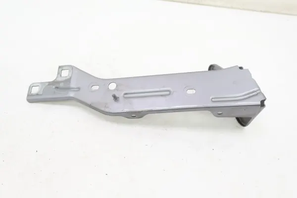 OEM 1274738352 etu-oikea lokasuoja kiinnike Alfa Romeolle image 2