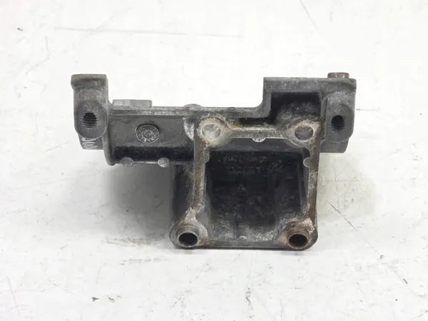 Support compresseur climatisation OEM 504047884 IVECO DAILY image 5