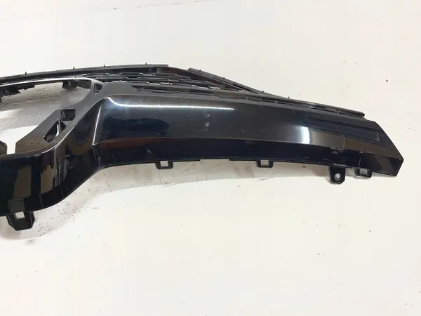 Renault Megane IV Grille OEM 623100479R - Gebruikt image 8