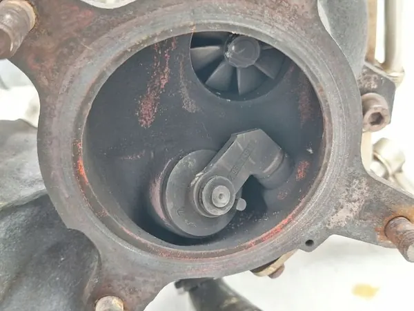 Turboahdin OEM 06J145702K Golf 6 VI 211 PS image 4