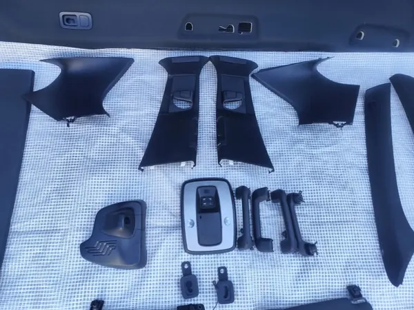 Peças de Acabamento Preto Volvo V60 Lift 13-18 R-Design image 3