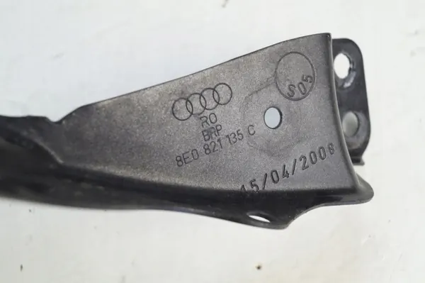 Audi OE 8E0821135C etulokasuoimen kiinnike L image 5