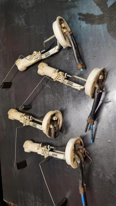 VW T4 Brandstofniveau Sensor Float 701919183B image 4