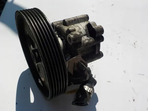 Citroen OE 9685555680 servostyrpump image 3