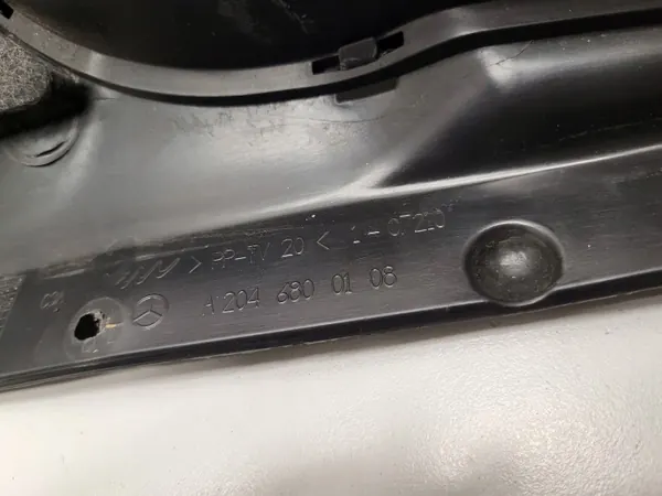 Élément de tableau de bord Mercedes-Benz OEM A2046800108 image 3