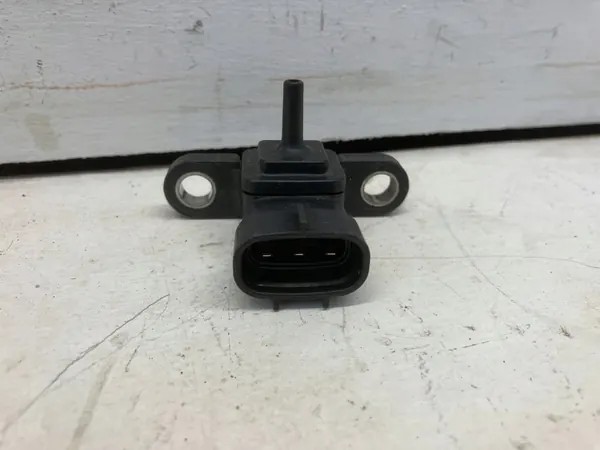 Toyota Corolla E21 1.8 Hybrid Air Pressure Sensor OYT25331 image 2