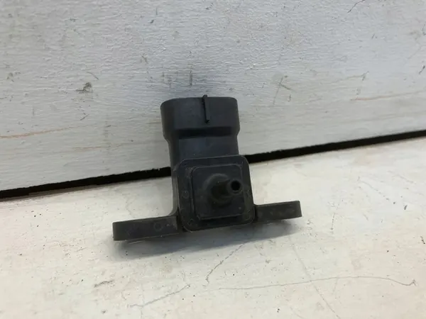 Toyota Corolla E21 1.8 Hybrid Air Pressure Sensor OYT25331 image 4