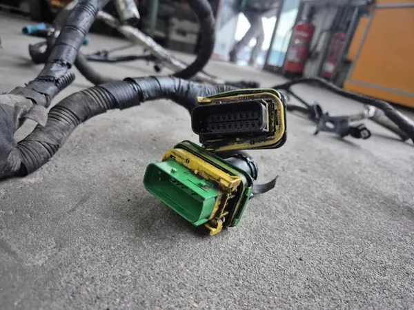 Cableado Motor OEM JC46-12A690 para Ford F-MAX image 6