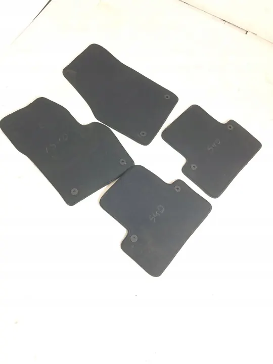 Tapis de voiture Volvo V50 OEM 31332127 - Occasion image 6