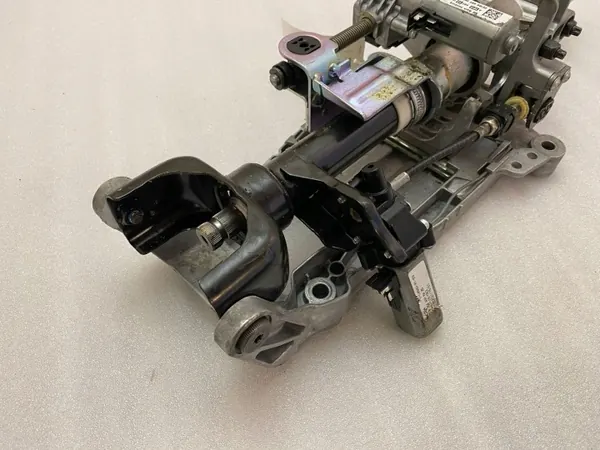 Mercedes-Benz GL X166 Ohjauspylväs OEM 166462082 image 5