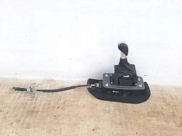 Pomo de Mudanças Porsche Macan OEM 95B713041D - Usado image 2