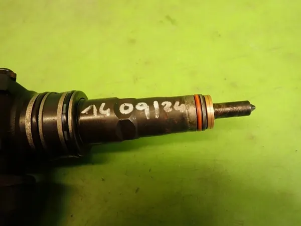 Pompe d'injection Bosch 0414720216 038130073BA image 3