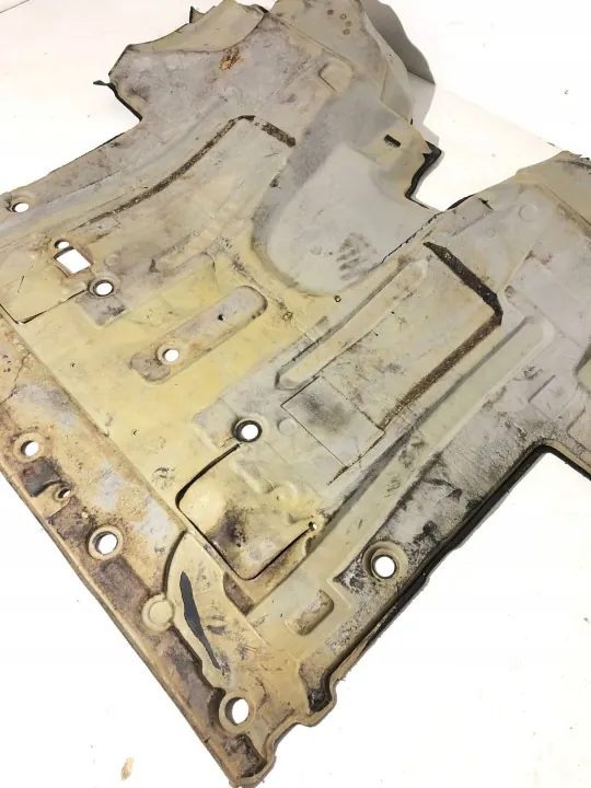 VW Amarok Heckwandverkleidung OEM 7H1863711 image 9