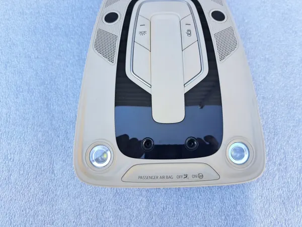Audi Q7 II Interieurlicht OEM 4M0947135BE 5Q0951177 image 4