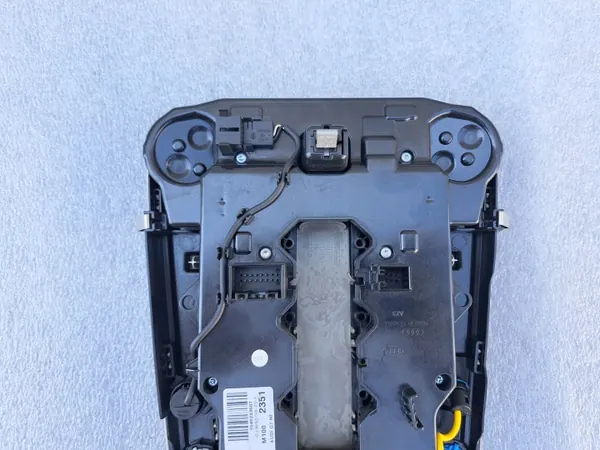 Audi Q7 II Interieurlicht OEM 4M0947135BE 5Q0951177 image 7
