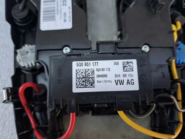 Audi Q7 II Interieurlicht OEM 4M0947135BE 5Q0951177 image 8