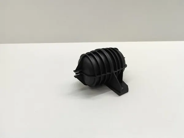 BMW 3.5D Luftintagsbehållare 7799790 image 10