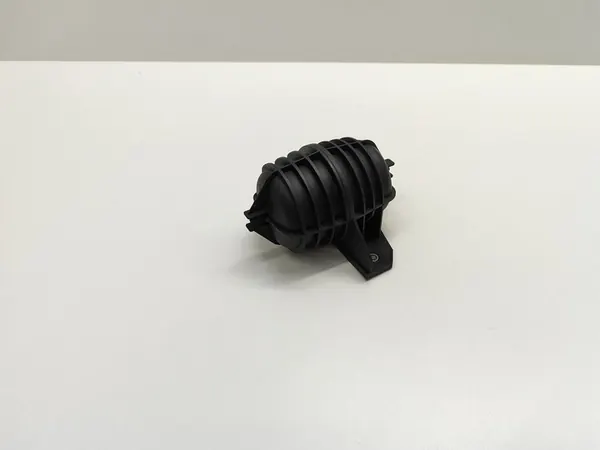 BMW 3.5D Luftintagsbehållare 7799790 image 5