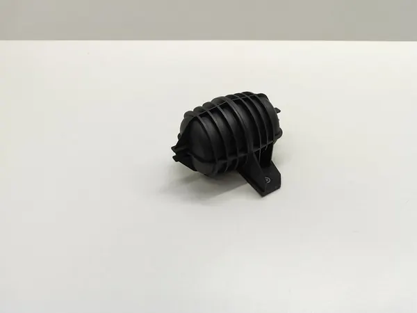 BMW 3.5D Luftintagsbehållare 7799790 image 7