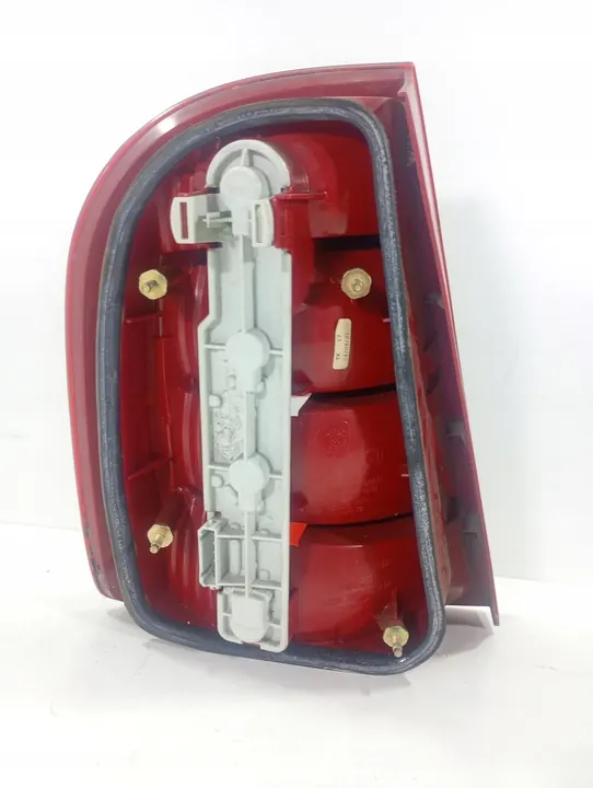 Skoda Fabia 1 L FL 04-08 Lámpara Trasera Derecha OE 6Y6945096B image 4