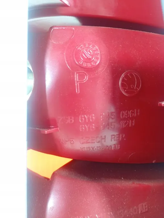 Skoda Fabia 1 L FL 04-08 Lámpara Trasera Derecha OE 6Y6945096B image 5