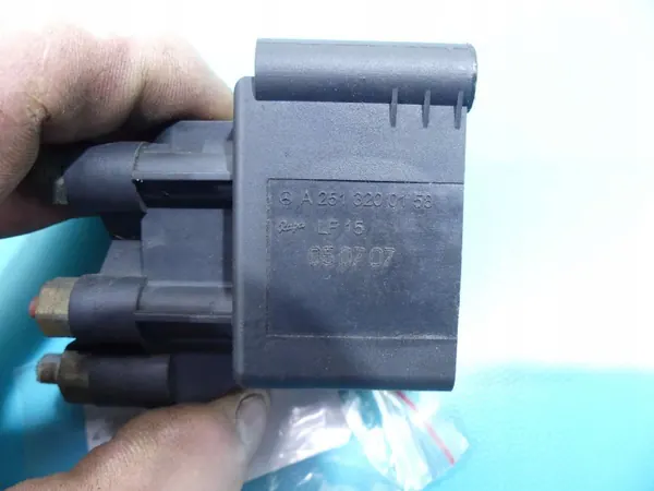 Válvula Suspensión Airmatic OEM A2513200158 Mercedes image 5