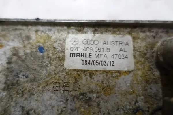 VW Audi Öl Kühler image 5