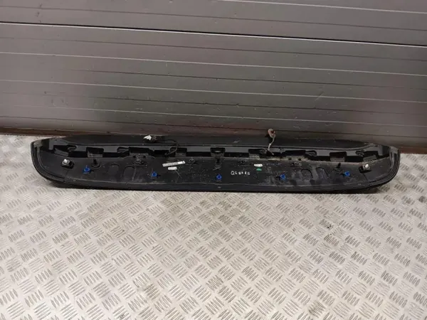 Audi Q5 II Spoiler Arrière OEM 80A827933 - Occasion image 3