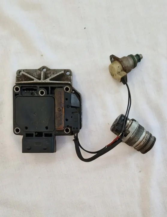 Controlador Bomba Inyección Opel OEM 0281010888 image 2