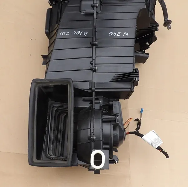 Calentador de aire Mercedes W176 A2469064200 image 6