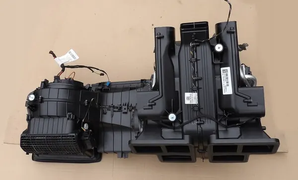 Calentador de aire Mercedes W176 A2469064200 image 9