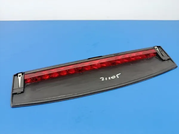 Kolmas Jarruvalo Skoda Octavia I Liftback OEM 895945097A image 2