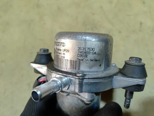 Bomba de vacío Volvo OEM 31317530 para S40 II V50 2.4 image 4