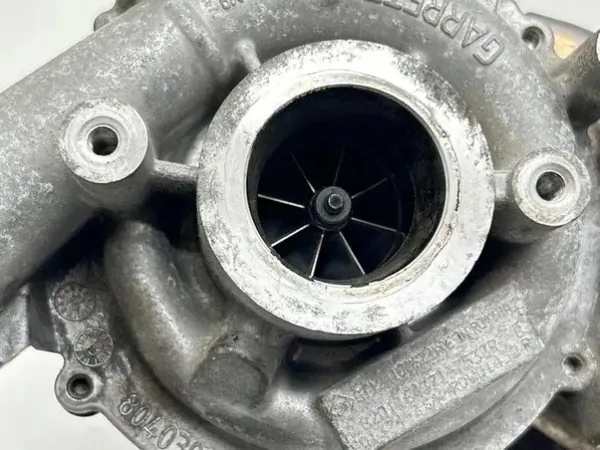 Renault Captur Turbolader OEM 8013740003 - Gebraucht image 4