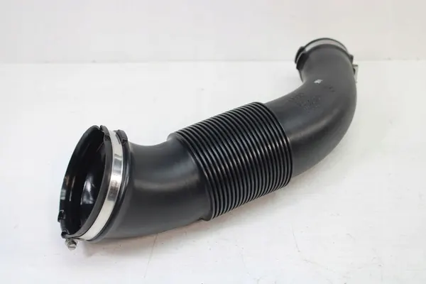 Audi A8 4H Ilmanottoletku OEM 4H0129606B image 3