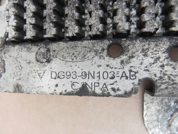 Ford Mondeo MK5 Polttoainejäähdytin OEM DG93-9N103-AB image 3