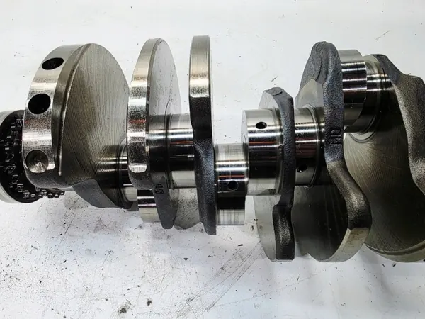 Kampiakseli OEM 059101AH 4/26 Audi 2.7/3.0 TDI image 5