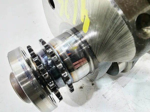 Kampiakseli OEM 059101AH 4/26 Audi 2.7/3.0 TDI image 7