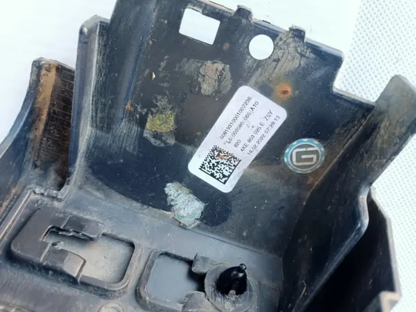 Audi E-Tron Linker voor spatbord OEM 4KE853025E image 4