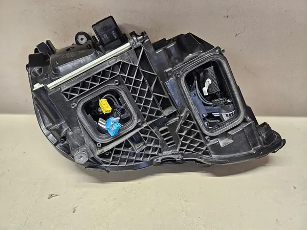 MERCEDES E-KLASSE W212 906 310 3KZ LINKER KOPLAMP image 6