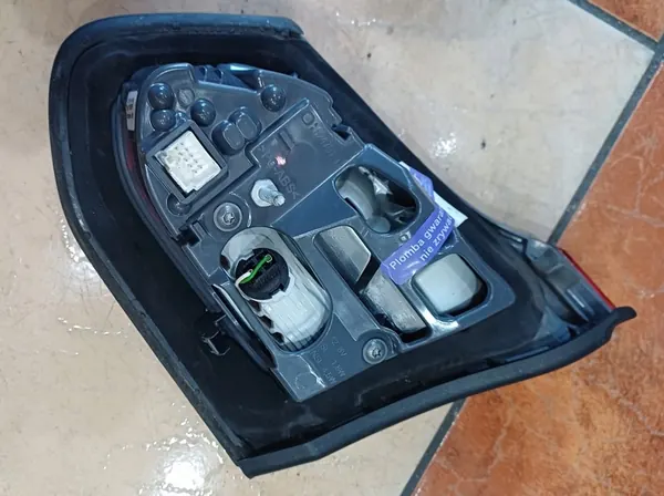 MERCEDES W205 15r LINKER ACHTERLICHT A2059065900 image 4