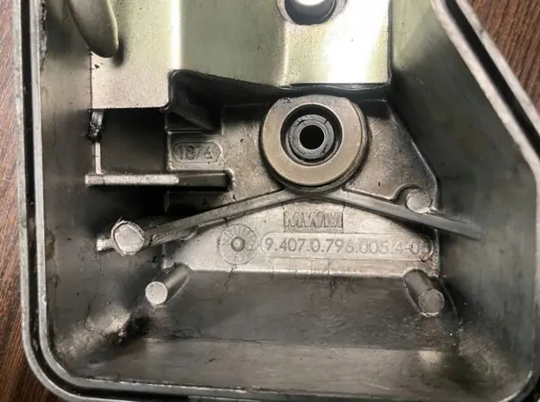 Venttiilikansi OEM 94070796005405 Volkswagen LT:lle image 10